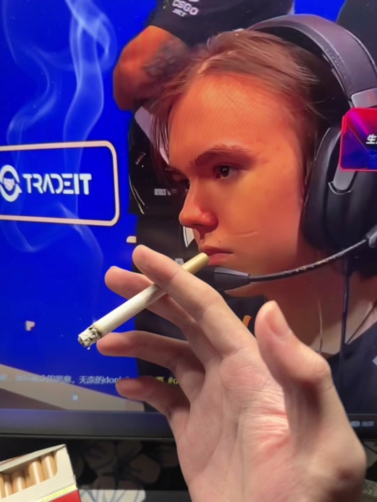 T1 击败任何人的传奇，晋级2025年全球总决赛四分之一决赛